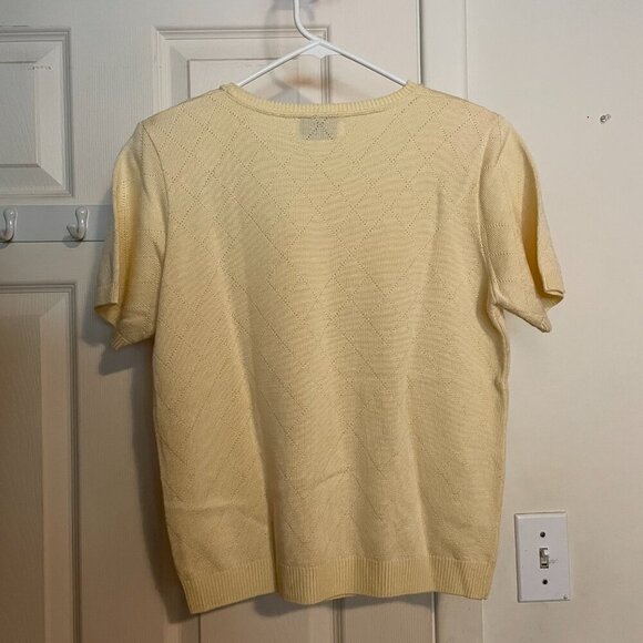 Womens Alfred Dunner Short Sleeve Sweater Shirt Yellow Diamond Knit Size SP - Picture 3 of 3